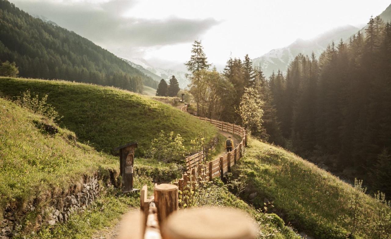 Hotel Buehelwirt San Giacomo in Valle Aurina Esterno foto